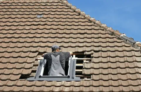Pose de velux à Noyal sur Brutz